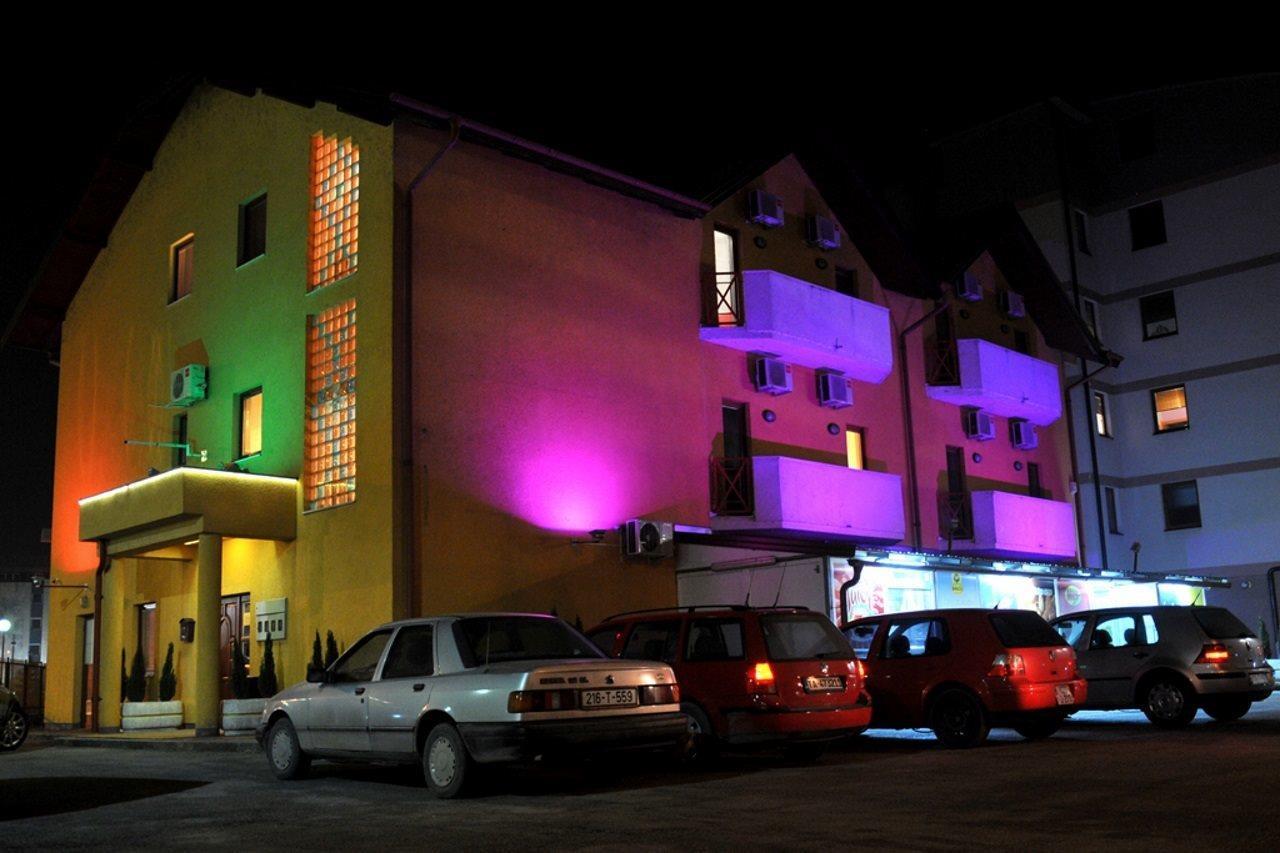 Hotel Arizona Sarajevo Lukavica Dış mekan fotoğraf
