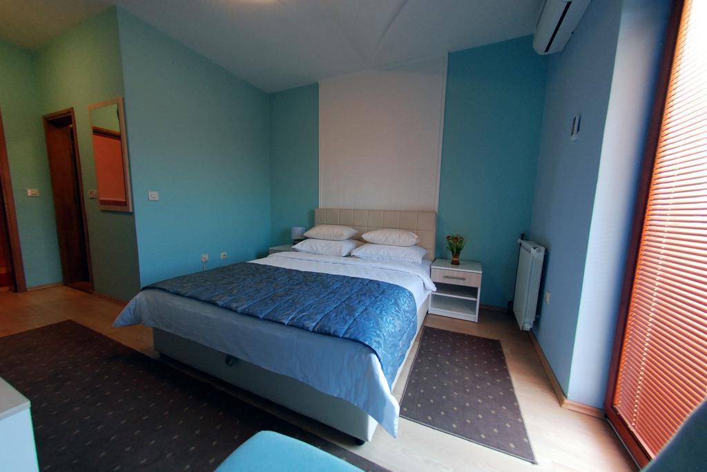 Hotel Arizona Sarajevo Lukavica Dış mekan fotoğraf