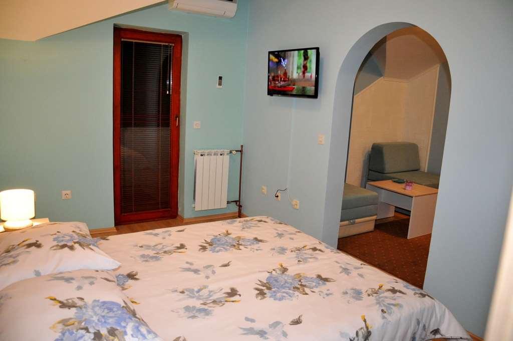 Hotel Arizona Sarajevo Lukavica Oda fotoğraf